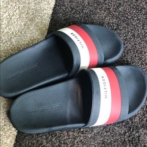 Men’s Riker Pool slides